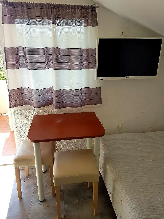Apartments Marko Vir