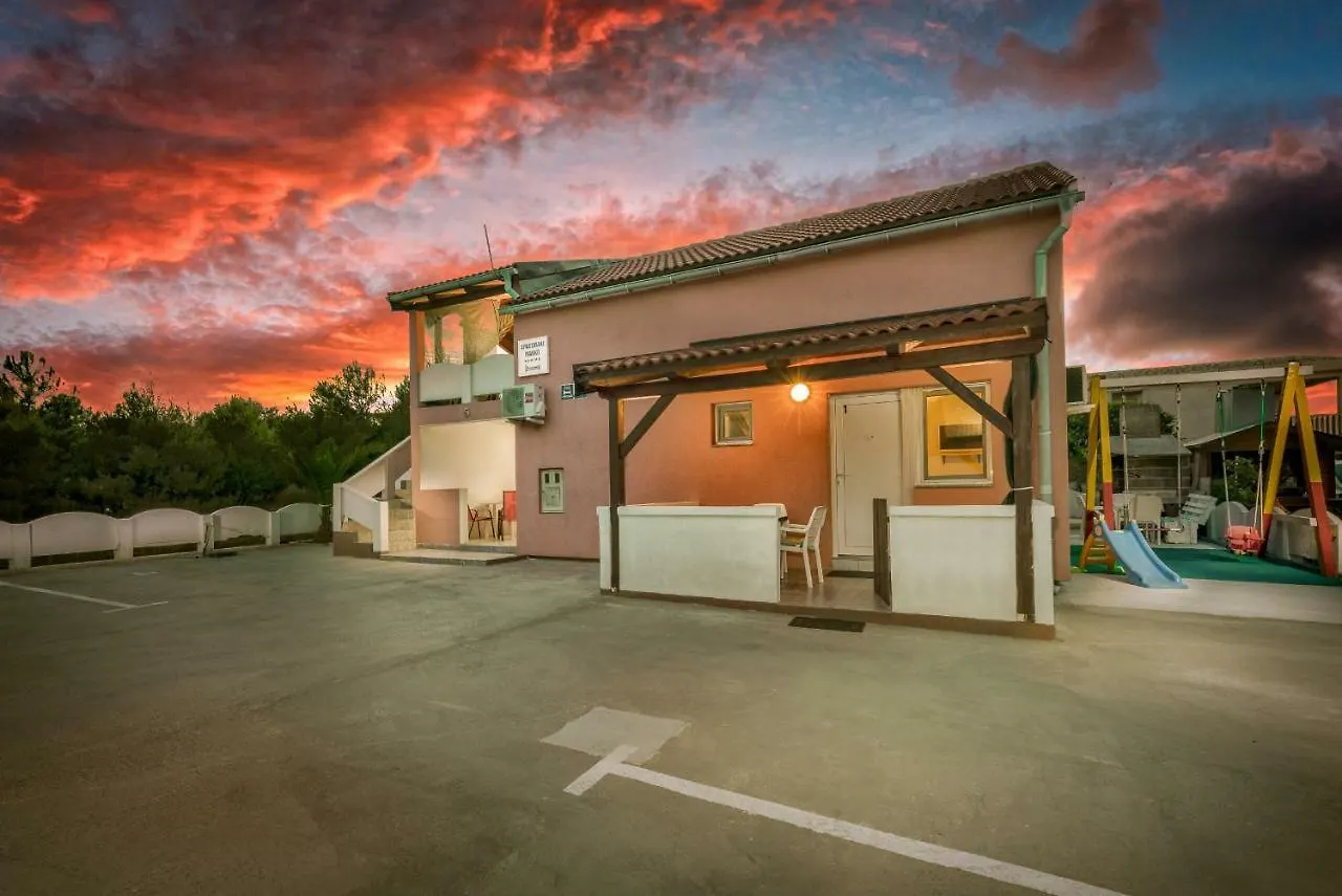 Apartments Marko Vir Croatia