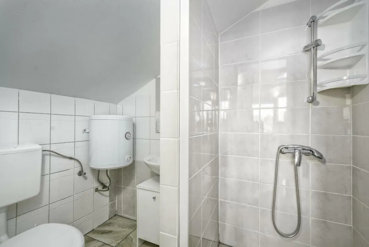 Apartments Marko Vir